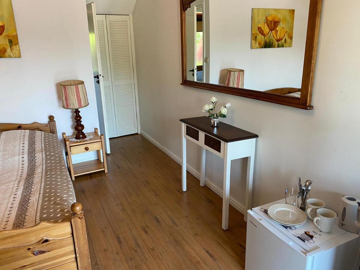 Gosciniec Zoska Hostel Остшице Екстериор снимка