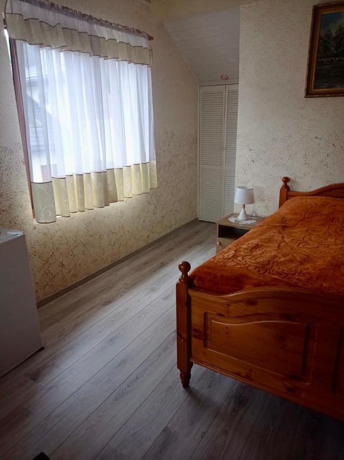 Gosciniec Zoska Hostel Остшице Екстериор снимка